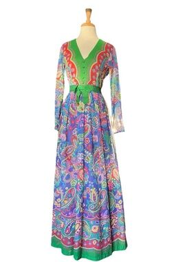 Miss Elliette California Green & Multicolor Paisley Long Sleeve Maxi Dress